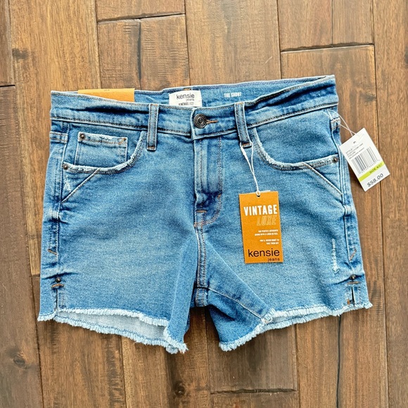 Kenzie Jeans Vintage Luxe Denim Shorts 4/27 NWT - Picture 1 of 4